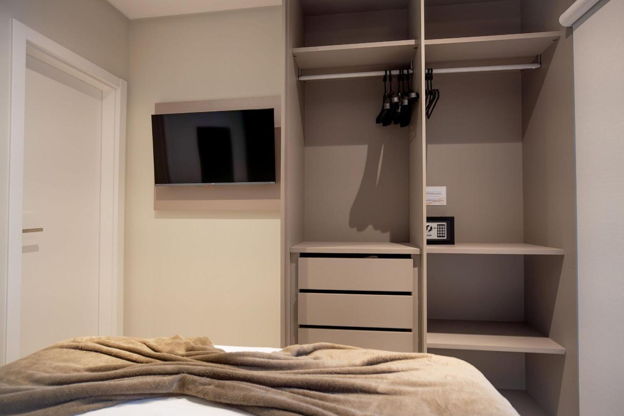 Elegance Apartamentos 1 Quarto Para 4 Pessoas Em Бомбіняс Екстер'єр фото
